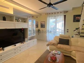 Appartamento in vendita di 120 m² in Via Luigi Dodi