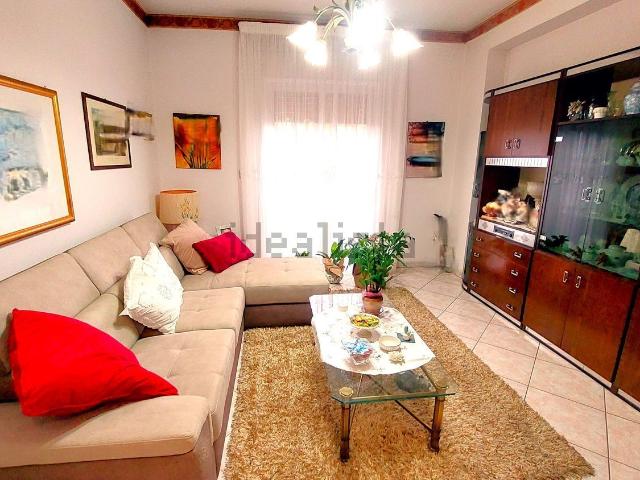 Appartamento in vendita di 120 m² in Via Luigi Orlando
