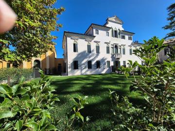 Appartamento in vendita di 120 m² in Via Luigi Mariutto
