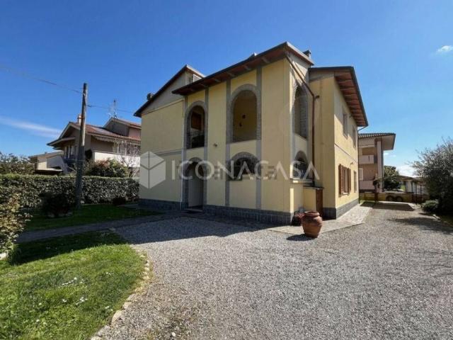 Appartamento in vendita di 120 m² in Via Lungomonte