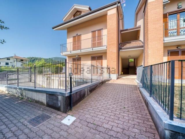 Appartamento in vendita di 120 m² in Via Moncenisio, 28