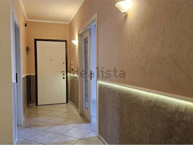Appartamento in vendita di 120 m² in Via Monte Amiata, 8