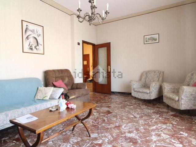 Appartamento in vendita di 120 m² in Via Monterotondo, 28