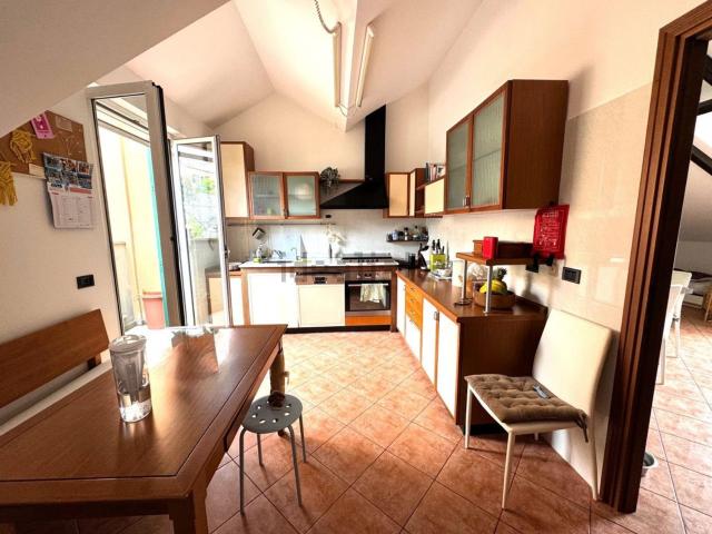 Appartamento in vendita di 120 m² in Via Mortero