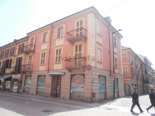 Appartamento in vendita di 120 m² in Via Matteo Prandone, 2