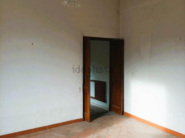 Appartamento in vendita di 120 m² in Via Madonna del Monte, 16