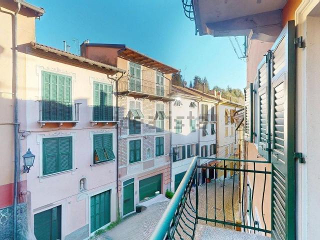 Appartamento in vendita di 120 m² in Via Magioncalda, 15