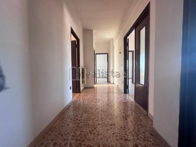 Appartamento in vendita di 120 m² in Via Marche, 24