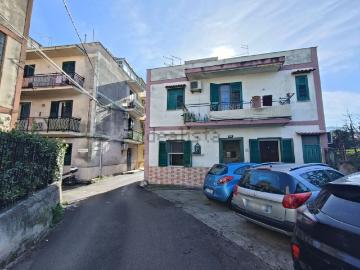 Appartamento in vendita di 120 m² in Via Mario D&apos Aleo