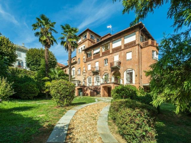 Appartamento in vendita di 120 m² in Via Mario Mogna, 56