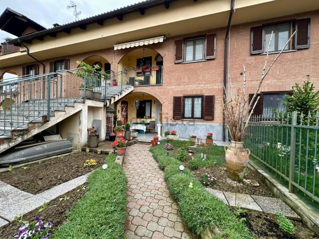 Appartamento in vendita di 120 m² in Via Martiri della Libertà, 11