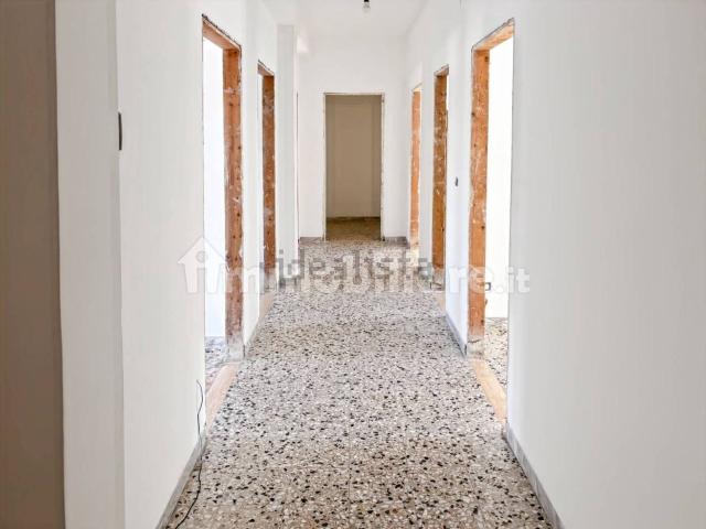 Appartamento in vendita di 120 m² in Via Merano, 1