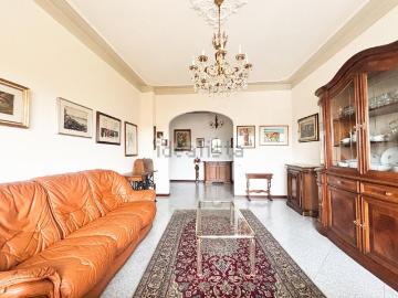 Appartamento in vendita di 120 m² in Via Michelangelo Buonarroti, 36