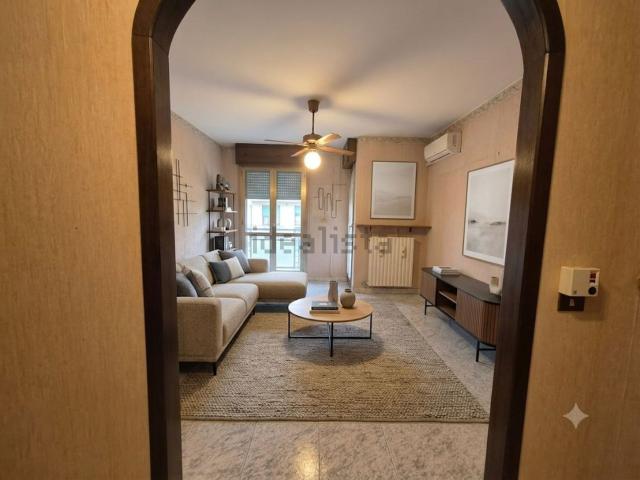 Appartamento in vendita di 120 m² in Via Michelangelo Buonarroti, 5