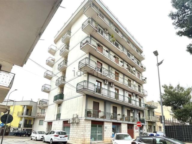 Appartamento in vendita di 120 m² in Via Michele Spadafino, 17