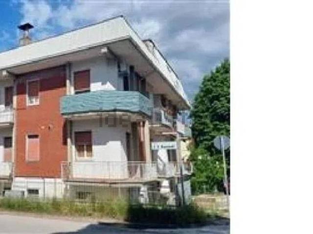 Appartamento in vendita di 120 m² in Via Milano, 1