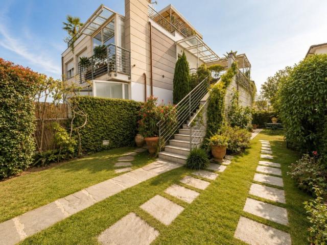 Appartamento in vendita di 120 m² in Via Mincio, 5