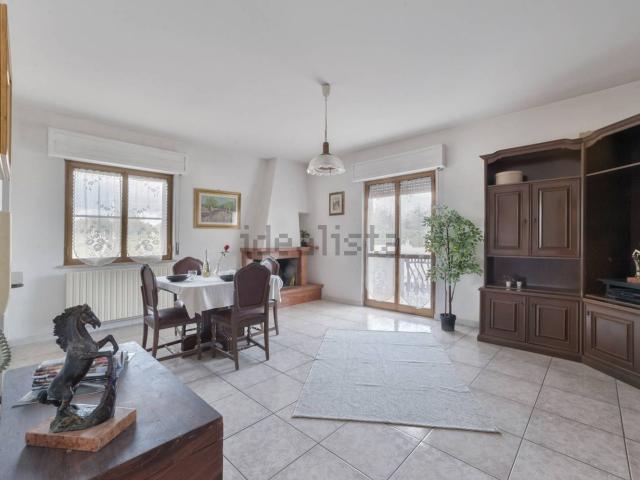 Appartamento in vendita di 120 m² in Via Nora, 110