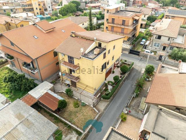 Appartamento in vendita di 120 m² in Via Nazario Sauro
