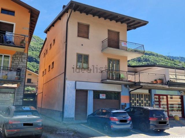 Appartamento in vendita di 120 m² in Via Nazionale, 36
