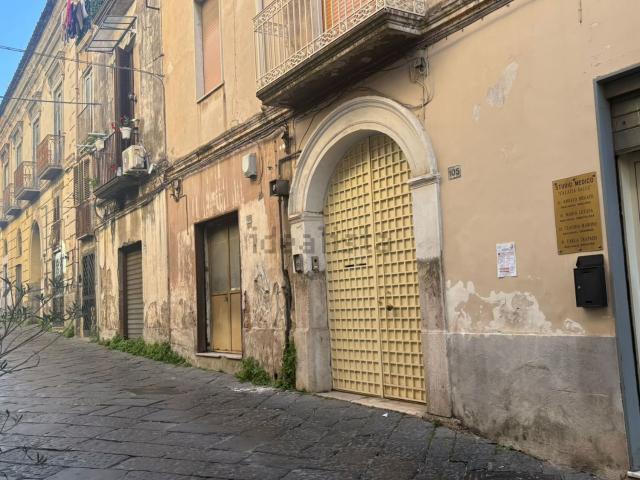 Appartamento in vendita di 120 m² in Via Nino Bixio, 105