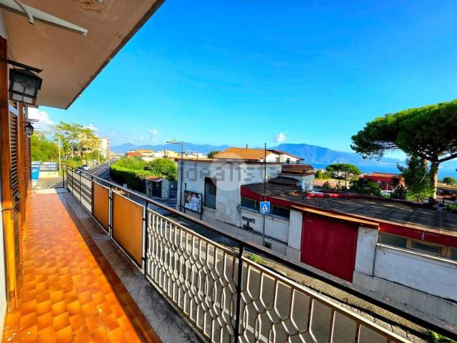 Appartamento in vendita di 120 m² in Via Nuova Trecase, 120