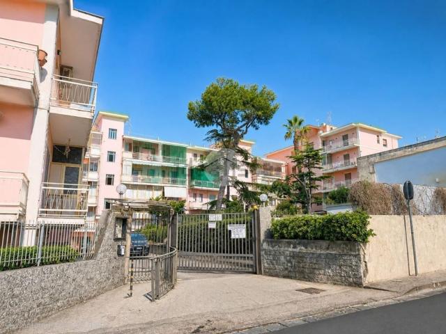 Appartamento in vendita di 120 m² in Via Nuova Trecase, 28