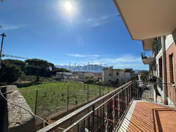 Appartamento in vendita di 120 m² in Via Sottotenente Staibano, 102