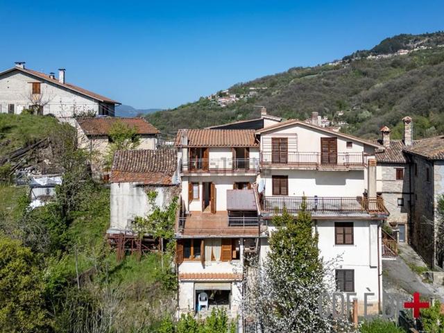 Appartamento in vendita di 120 m² in Via San Agapito