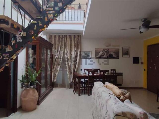 Appartamento in vendita di 120 m² in Via San Egidio, 41
