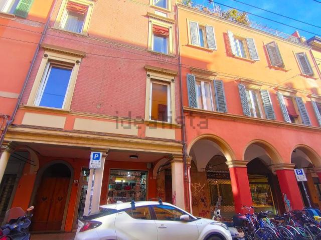 Appartamento in vendita di 120 m² in Via San Felice, 67
