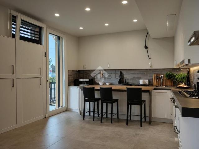 Appartamento in vendita di 120 m² in Via San Pellico, 19