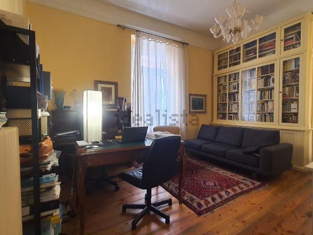 Appartamento in vendita di 120 m² in Via San Vigilio