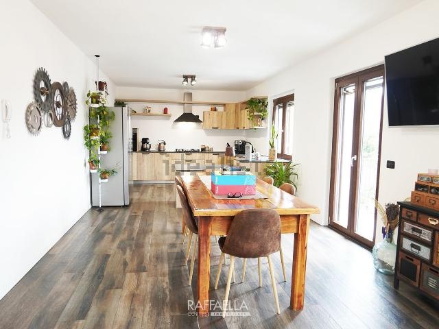 Appartamento in vendita di 120 m² in Via Santo Stefano, 26