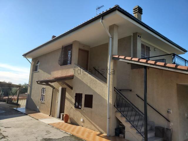 Appartamento in vendita di 120 m² in Via Sapergo, 1