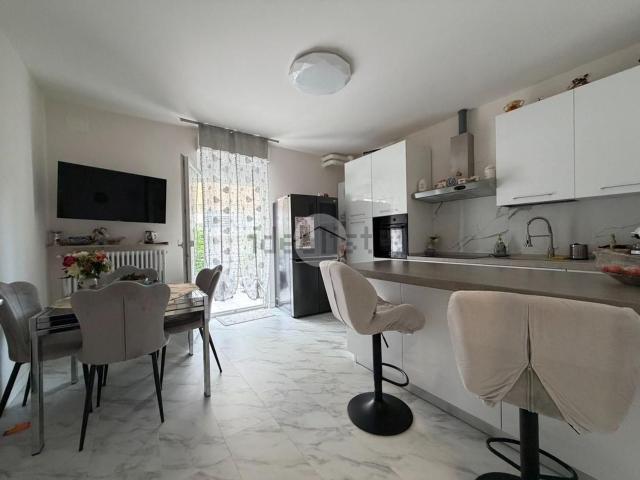 Appartamento in vendita di 120 m² in Via Sebastiano Vanzi, 1