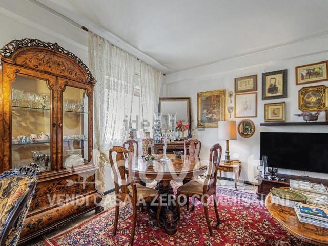 Appartamento in vendita di 120 m² in Via Sebastiano Catania, 211