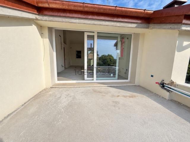 Appartamento in vendita di 120 m² in Via Sguazzina, 8