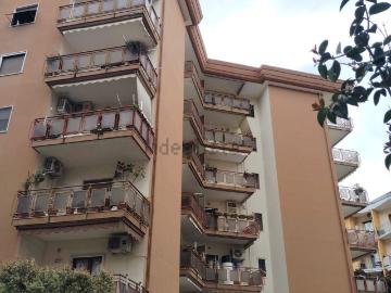Appartamento in vendita di 120 m² in Via Sicilia, 33