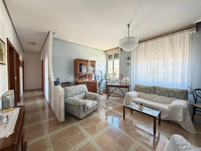 Appartamento in vendita di 120 m² in Via SS. Salvatore, 204