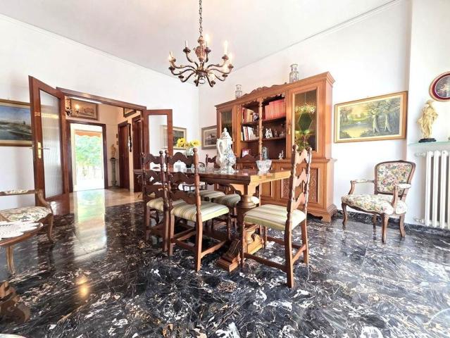 Appartamento in vendita di 120 m² in Via Stefano Ussi