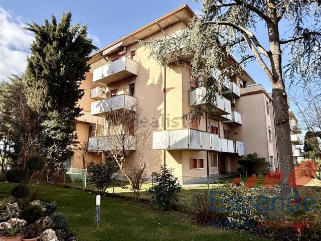 Appartamento in vendita di 120 m² in Via Stormo