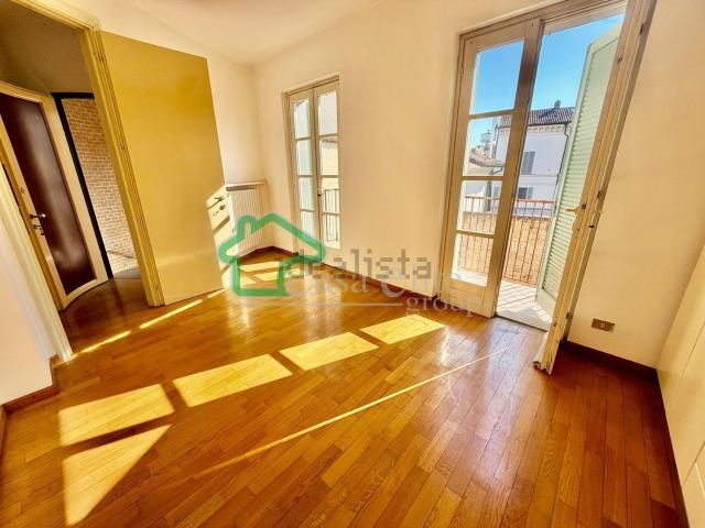 Appartamento in vendita di 120 m² in Via Ponte Furio