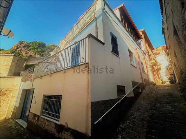 Appartamento in vendita di 120 m² in Via Ponte Livorno, 8
