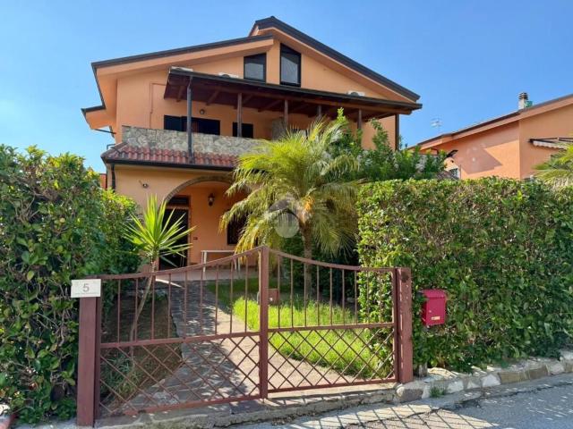 Appartamento in vendita di 120 m² in Via Panoramica