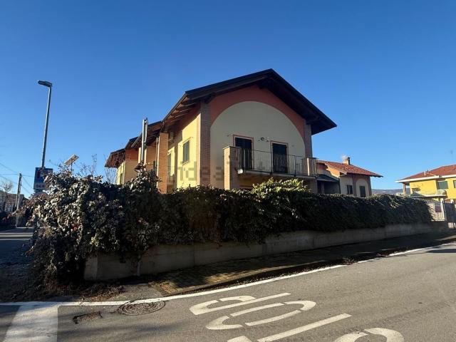 Appartamento in vendita di 120 m² in Via Pellice, 16