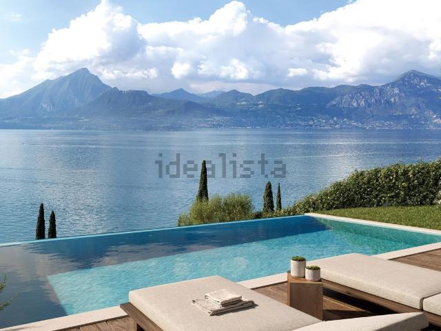 Appartamento in vendita di 193 m² in Via per le Prandine
