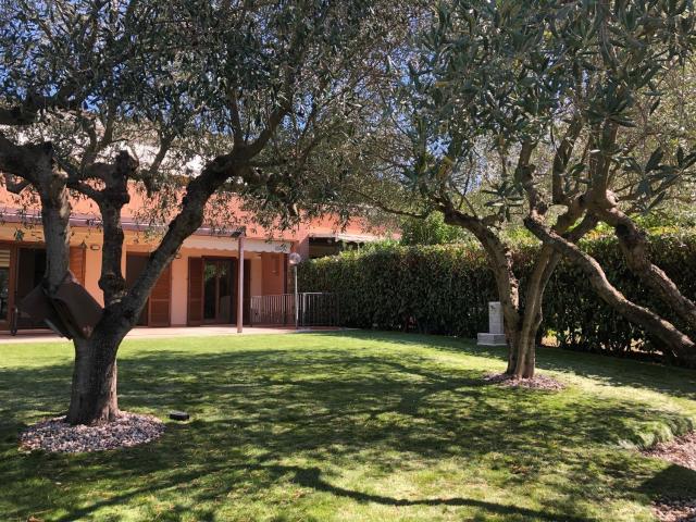 Appartamento in vendita di 120 m² in Via Perella