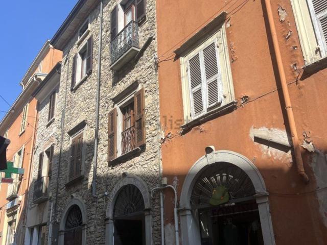 Appartamento in vendita di 120 m² in Via Pietro Cella
