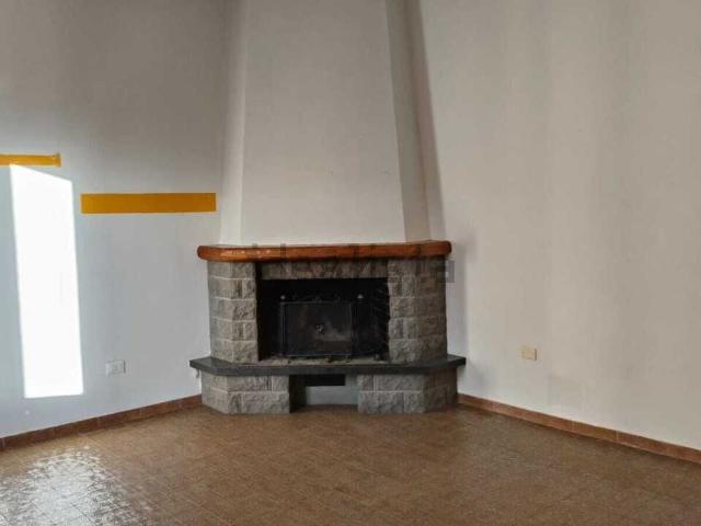 Appartamento in vendita di 120 m² in Via Pratese, 64